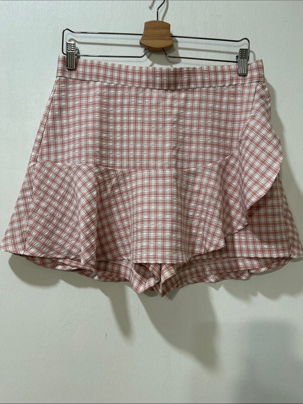Lulus Women’s Pink Plaid Ruffle Skort Shorts Sz Lg